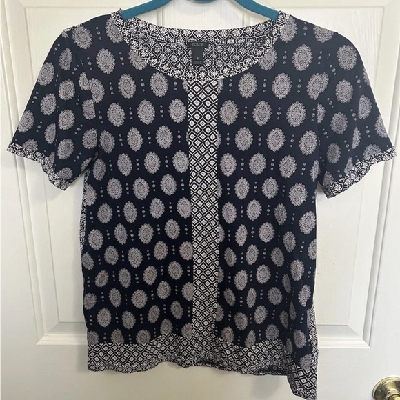 J. Crew Navy Blue Paisley Blouse. In EUC. Size XS - Picture 1 of 3